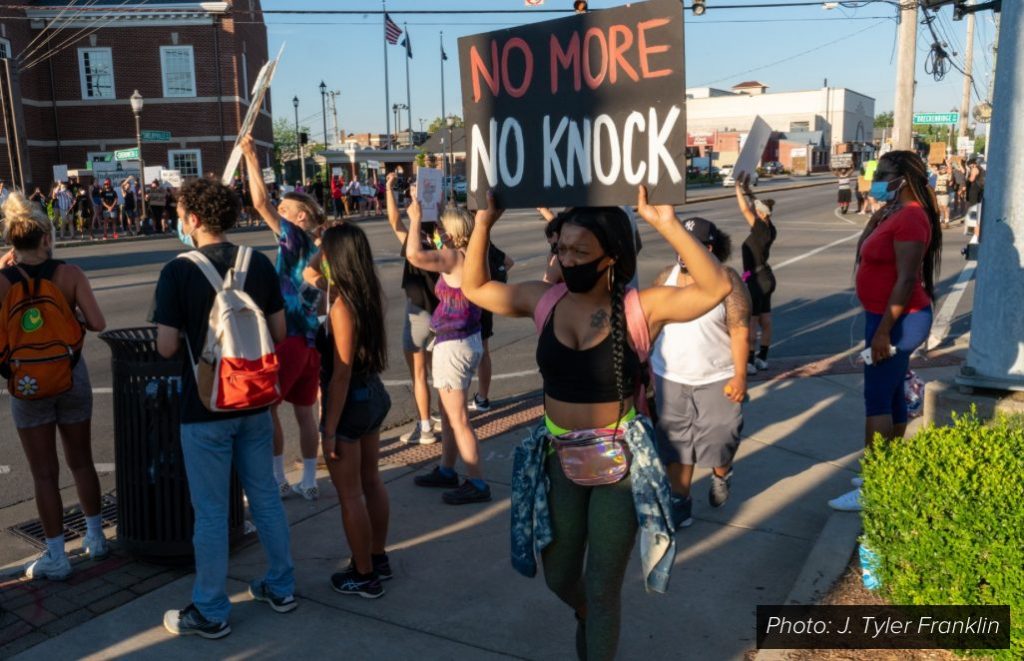 Protestors in Louisville no-knock warrants